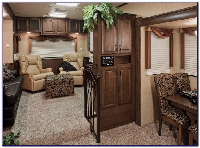 Front Living Room 5th Wheel Toy Hauler Living Room Home